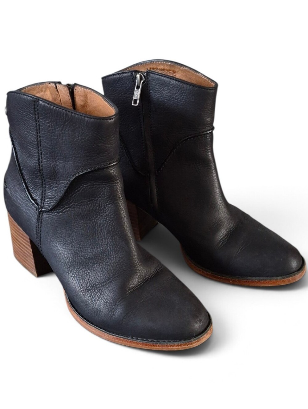 UGG Australia Annie black Leather Block Heel Ankle Booties Size 8